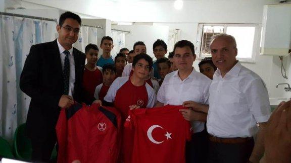 Saray Kaymakamı Ali YILDIRIM, Futbol Kursu´nu Ziyaret Etti