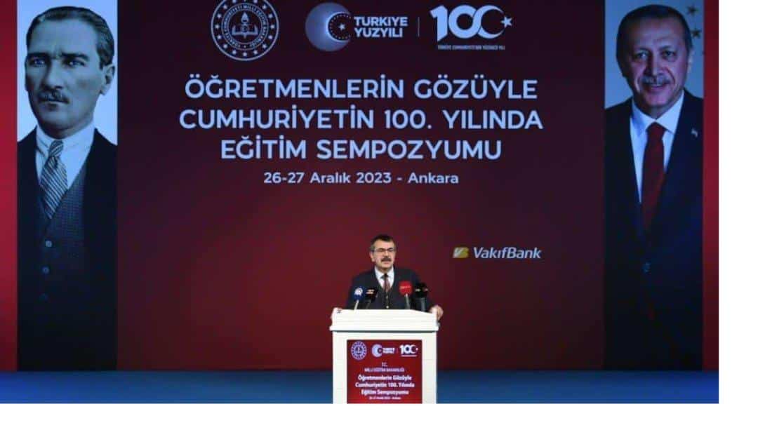 Öğretmenlerin Gözüyle Cumhuriyetin 100. Yılında Eğitim Sempozyumu Ankara'da Başladı